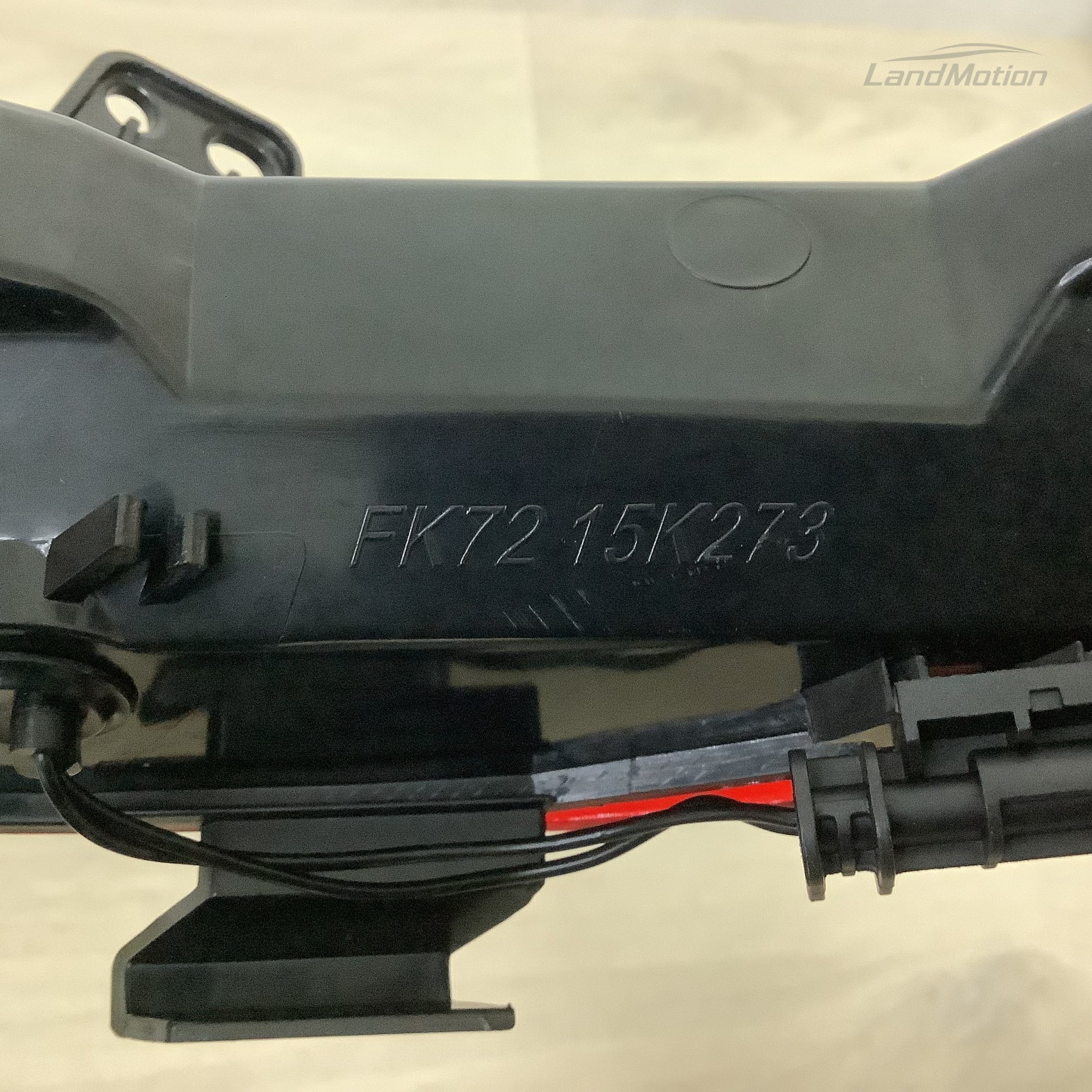 Противотуманная фара Land Rover Discovery Sport L550, LR102042, T4A36070, LR060911, T4N12227, FK7215K273AC, FK7215K273AA, FK7215K273AB