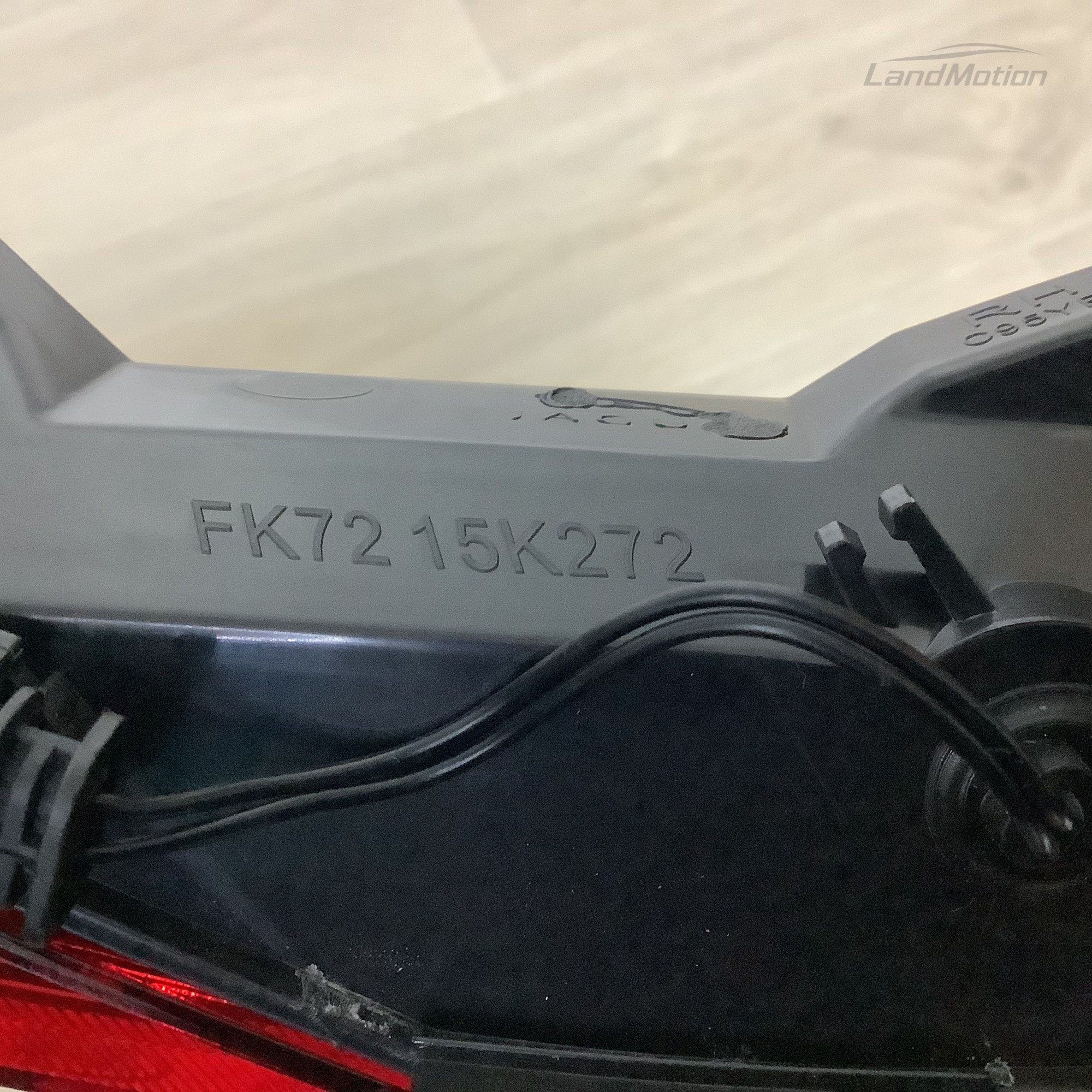 Противотуманная фара Land Rover Discovery Sport L550, LR102041, T4A36069, LR060910, T4N12225, FK7215K272AC, FK7215K272AA, FK7215K272AB